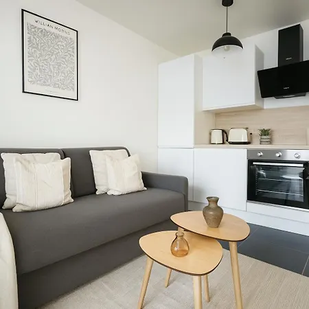 Apartment Magnifique Au Bord De La Seine